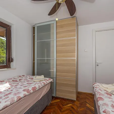 Barbara